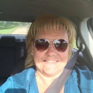 Meet your Posher, Angela